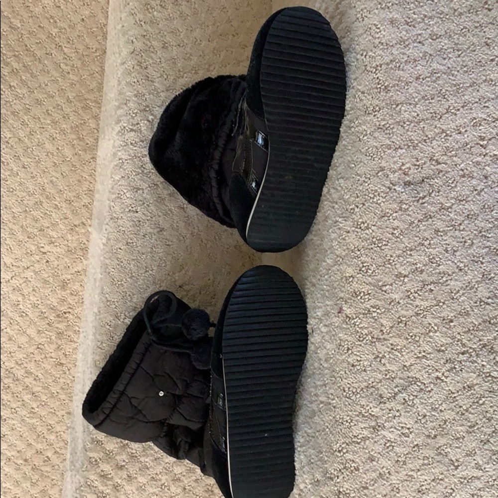 Boots - Picture 3 of 4